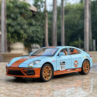 1:24 Diecast Porsche Panamera Sports Model Car